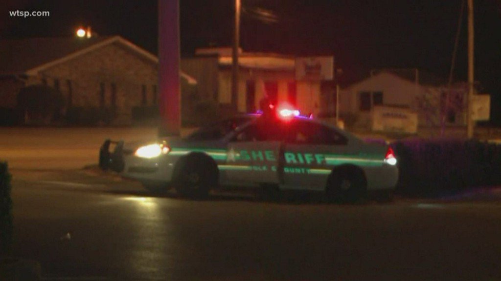 Man shoots at Polk Co. deputies, barricades self inside home