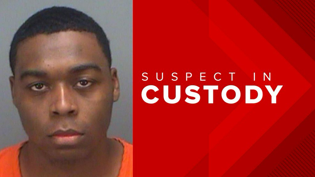 Detention deputy trainee accused of paying 15-year-old girl for sex    