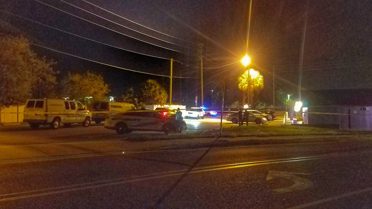 Pasco County Sheriffs are on scene this morning investigating multiple stabbings at an adult club in Elfers