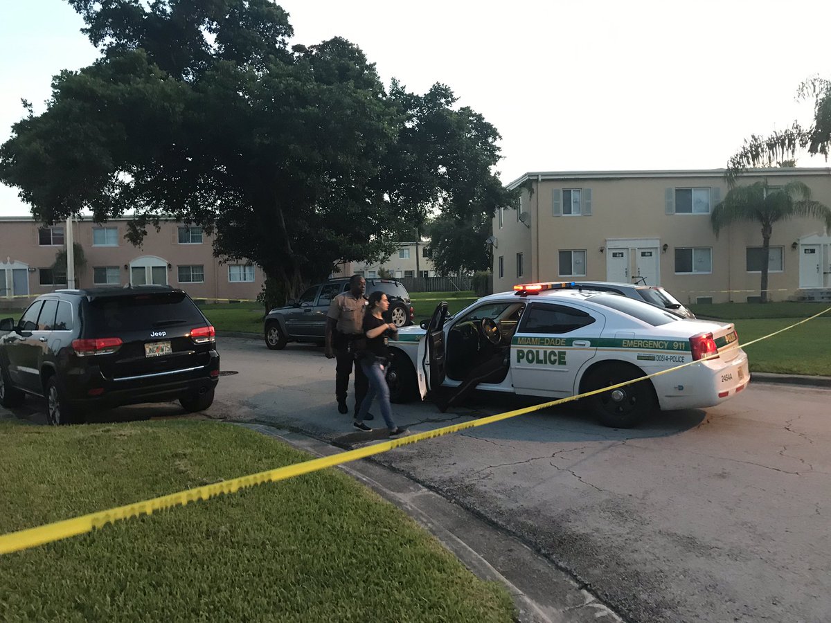 A @MiamiDadePD officer says there was a shooting at this rental community on NW 84th Terrace. Police have placed several evidence markers on the ground and blocked off a road with crime scene tape