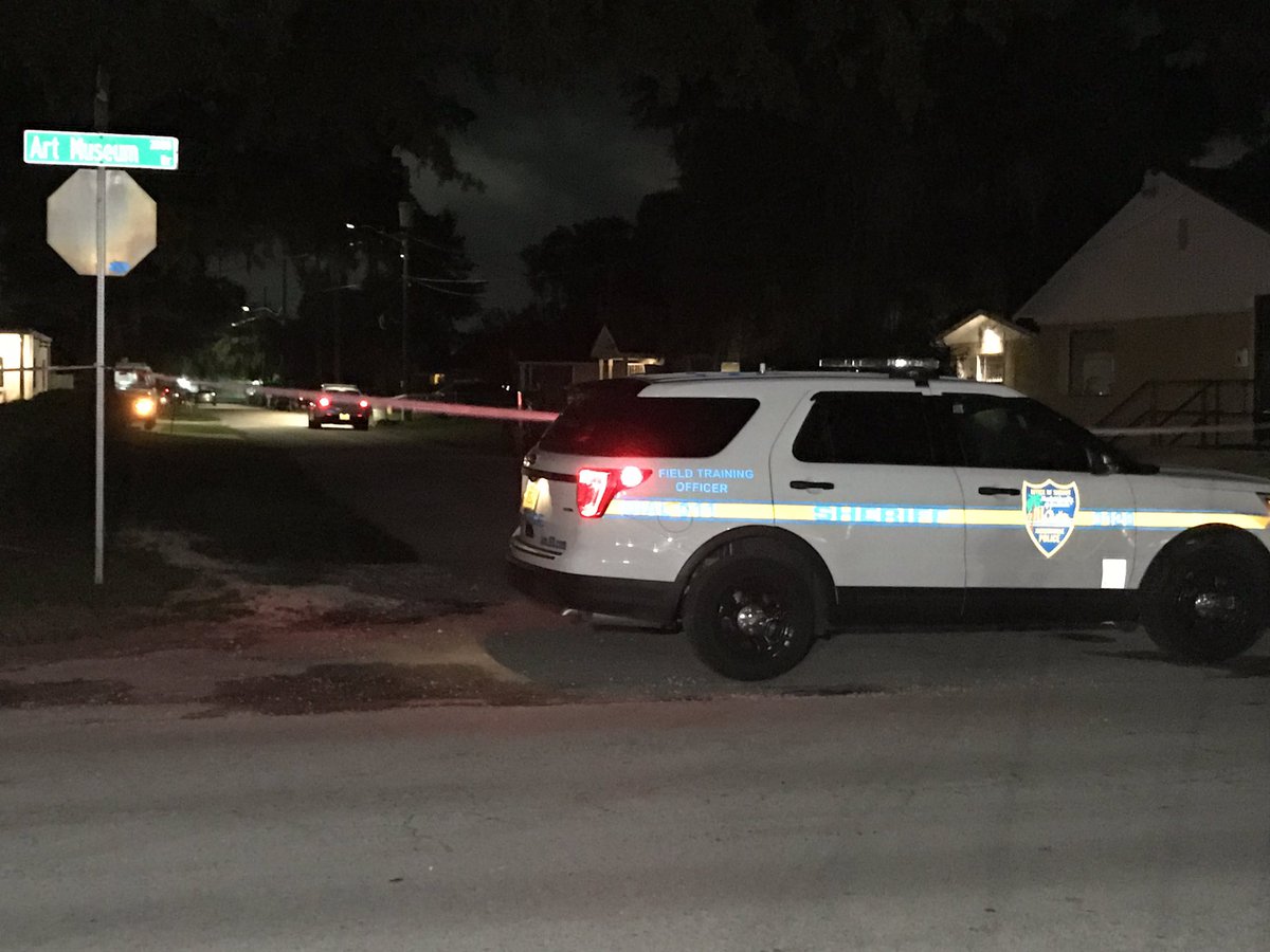 JSOPIO Homicide detectives investigating a man shot to death on Wood Ave in St Nicholas- police believe this is domestic related and possibly a father son incident 
