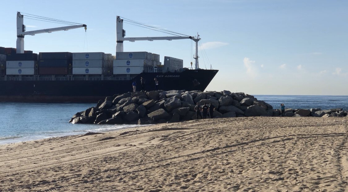 Body discovered on the beach this morning in Fort Lauderdale. Police say it's a man appearing to be in his 40s; death investigation happening now
