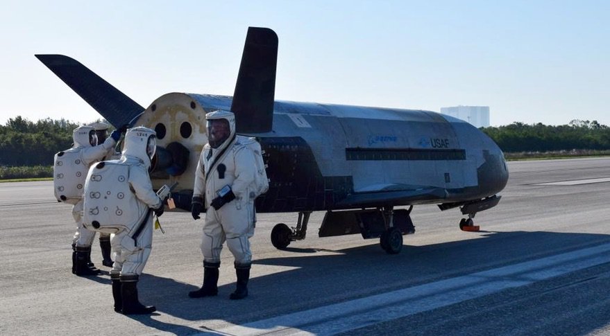 Air Force X-37B secret spaceplane lands at Kennedy Space Center after 780 days in orbit