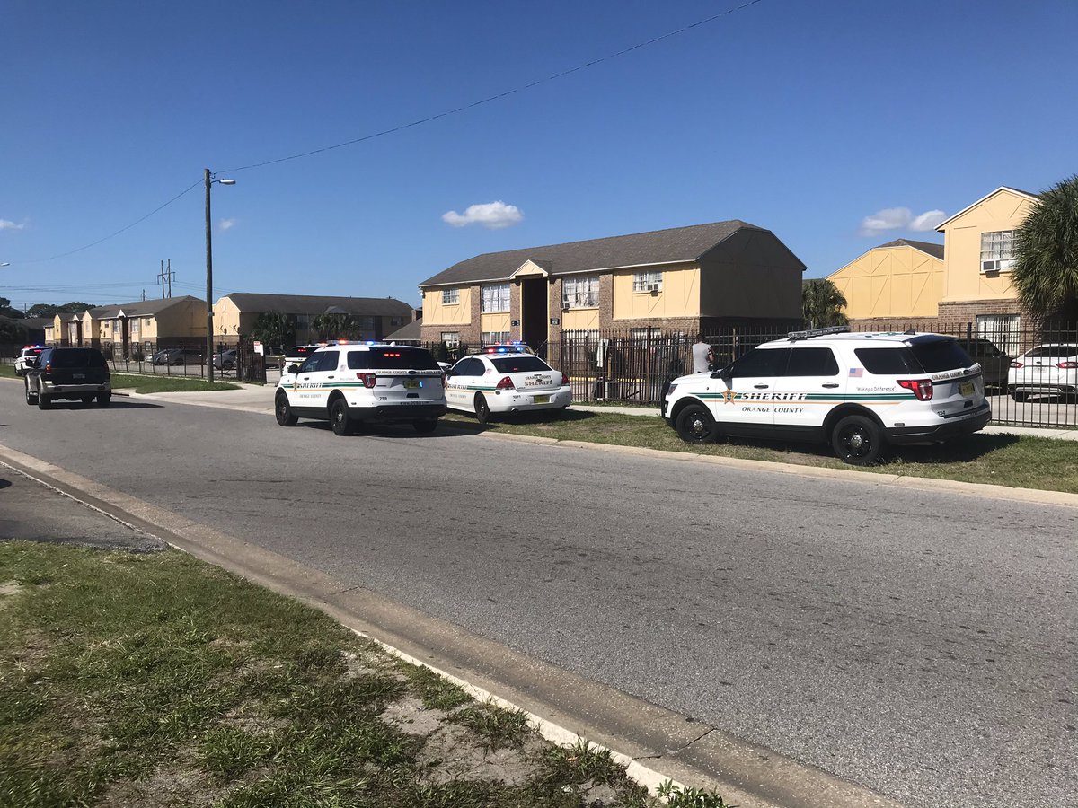 Seven OCSO patrol cars at this apartment complex on 2800 North Pine Hills Road. 