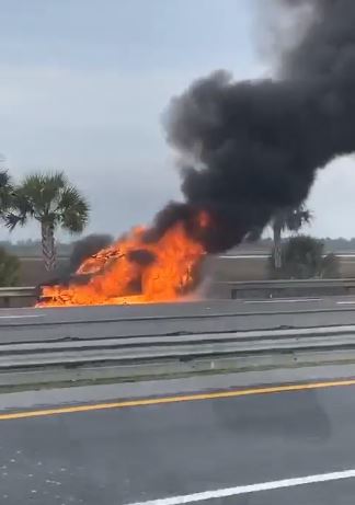 Blocking all lanes of I-95 SB just after the FL State Line before US-17. 