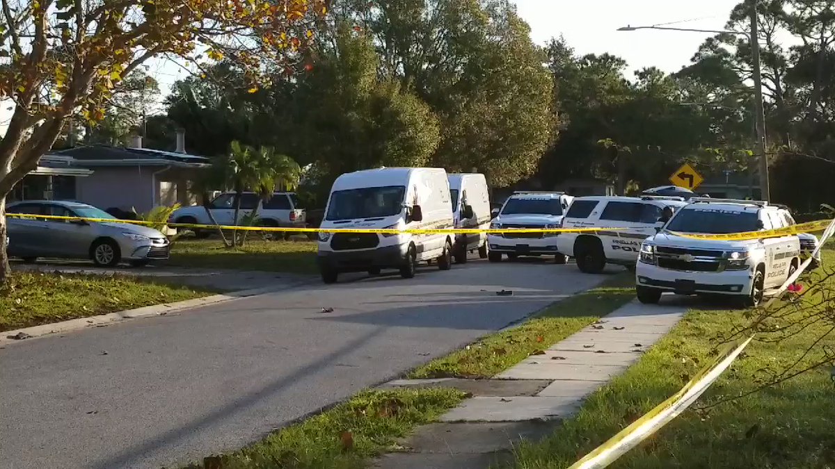 Pinellas Park Police are currently investigating a shooting this morning.  One victim sustained a single gunshot wound to a lower extremity and the second male sustained multiple gunshot wounds. Both have been transported and the suspects fled. 