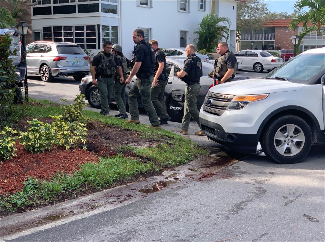 The @MartinFLSheriff says the suspect in today's standoff wanted a confrontation, tried to Jesse James his way out a parking lot