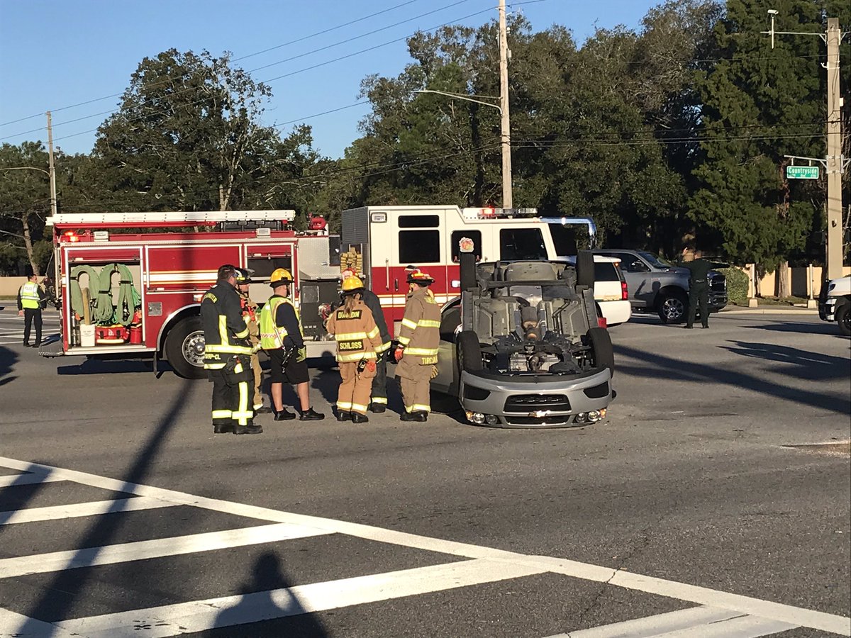 There are no injuries in this rollover crash at 580 and Countryside.  Expect delays in the area until the vehicles are removed