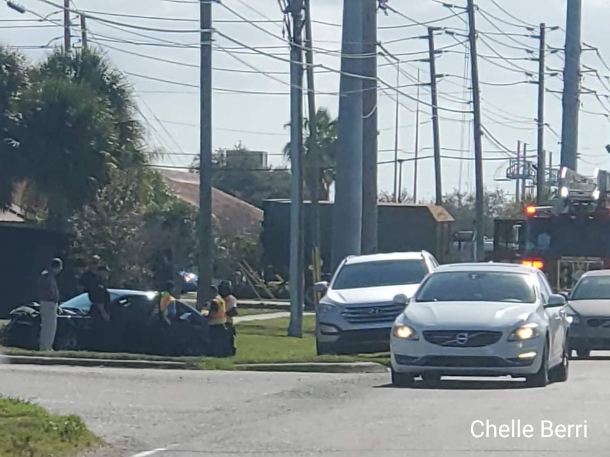 St. Petersburg: Road blockage reported due to trauma alert crash at 3201 Scherer Drive