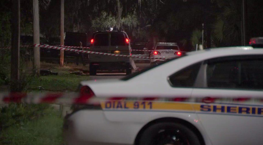 Police tell one man is dead after a shooting in the Mixon Town area on Broward Street. A witness tells police the suspect may have been driving a light colored sedan 
