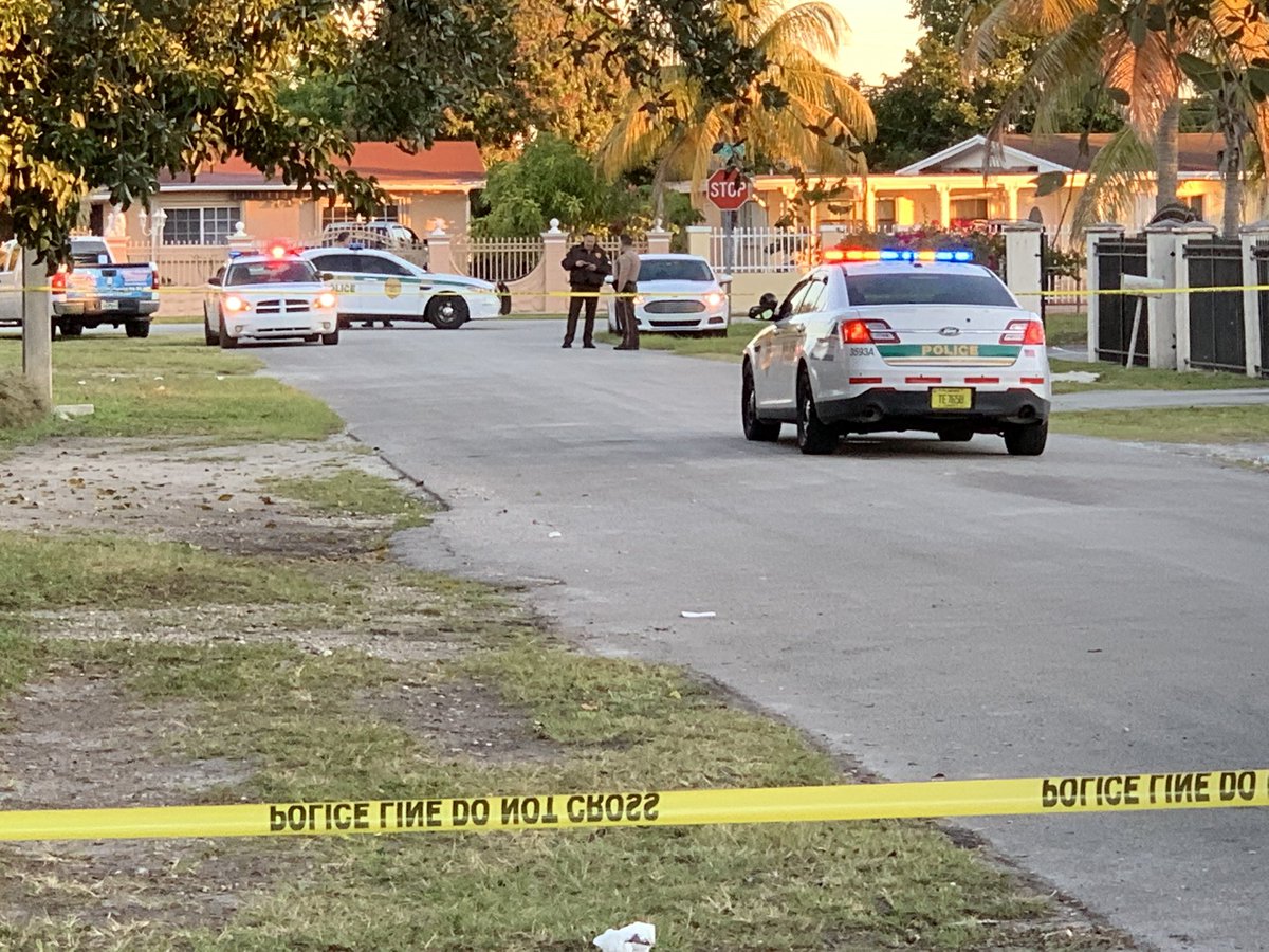 This has  turned fatal. Per @MiamiDadePD, this was a drive-by shooting. Happened at 4:25am. Adult female and teenage male injured. Both transported to @JacksonHealth Ryder Trauma, where female later died. Investigation ongoing. 