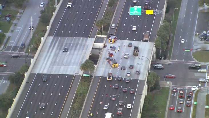 Crash on 408 WB at Crystal Lake Drive. Delays in area. 2 right lanes blocked.