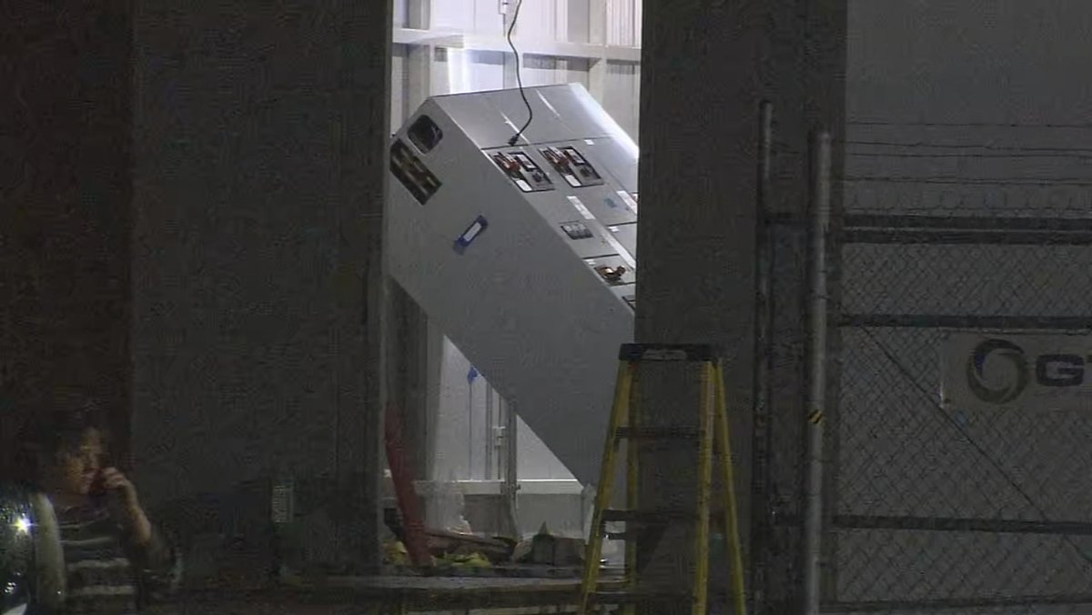 Man killed after equipment falls off truck, Orange County  the 300 block of Sunport lane. The victim was a man in his 20s