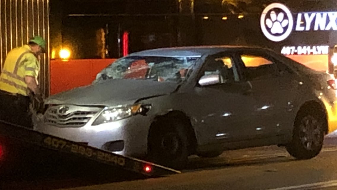 A witness says she jumped on the bus right after crash happened to help the driver of the @lynxbusorlando driver and  passengers who she says had serious injuries.