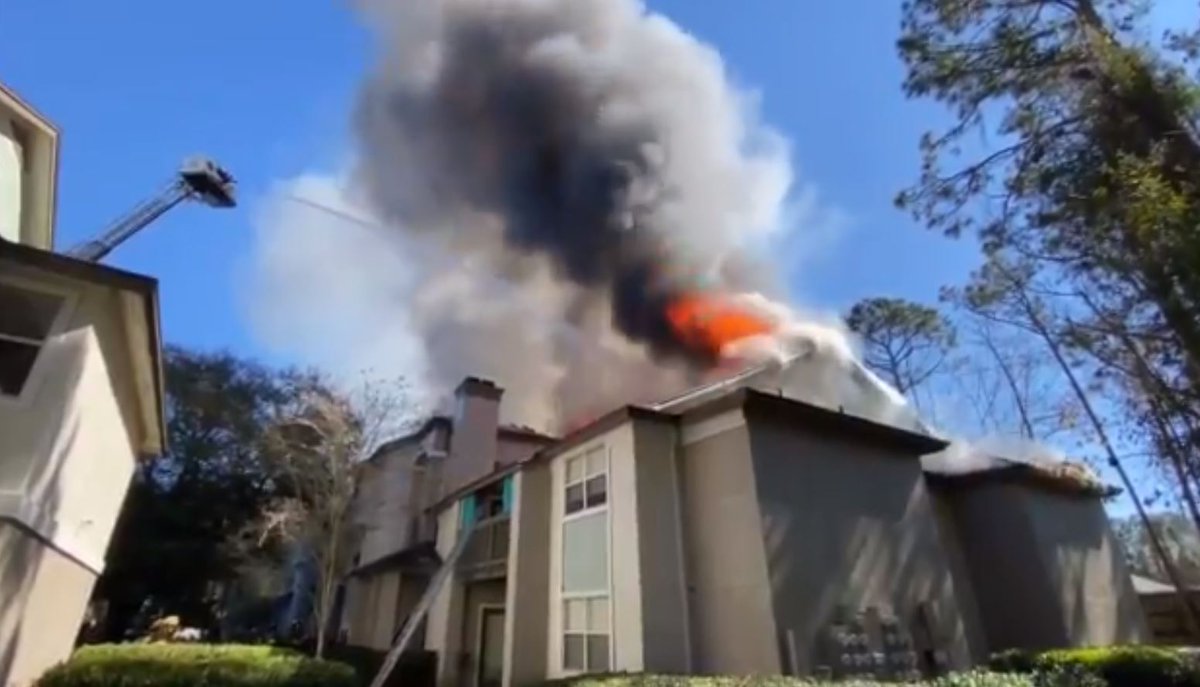 Fire at Paradise Island Apartments
