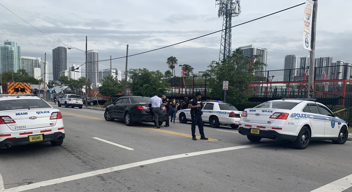 2 are critically injured after a shooting, and a perimeter is up as police look for shooter in the area of NW 18th Street to NW 22nd St, NW 2nd Ave to NE Miami Ct.