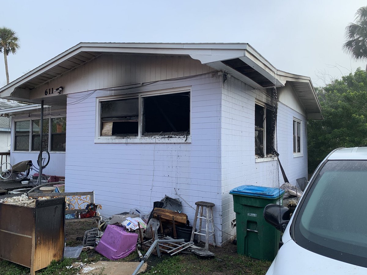 Firefighters DaytonaBeachFD working house fire 600 blk Tanglewood St. 5 people got out though some are being treated for smoke inhalation. At least one cat believed to have died in fire.