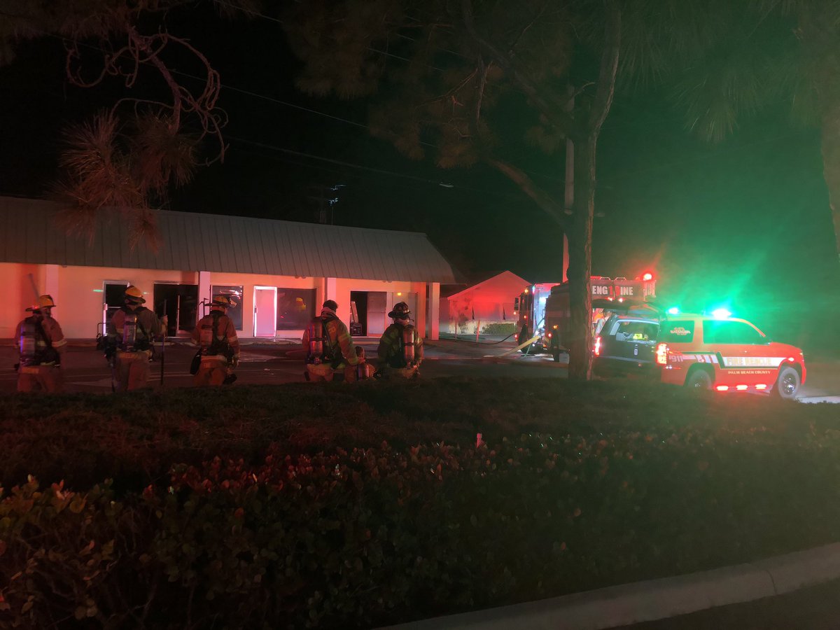 First on the scene of a fire in Jupiter. Witness says it happened at a furniture store.@PBCFR and Police on the scene. no injuries reported
