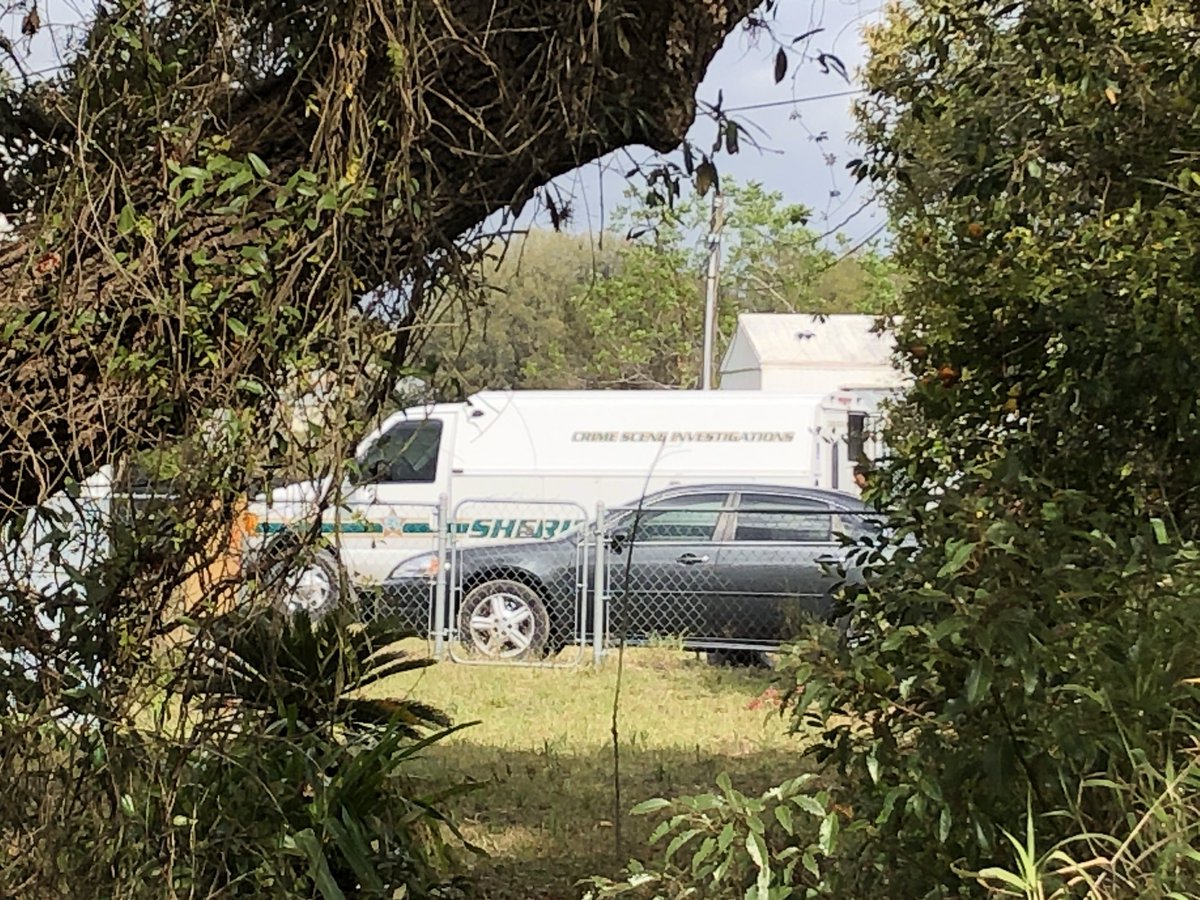 The @LakeCountySO major crime scene van is on the scene at Fillmore Ave in Leesburg. One medical examiner's van left but another is still on the scene. 