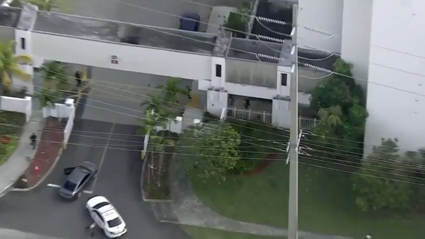 Moment @MiamiDadePD Priority Response Team captures a man wanted for allegedly stabbing a woman multiple times in Hialeah this a.m. 