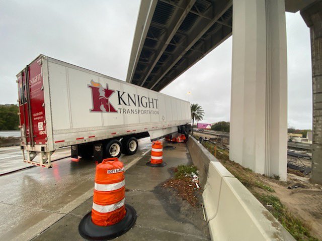 Command has advised this will effect traffic on I-10 as well.