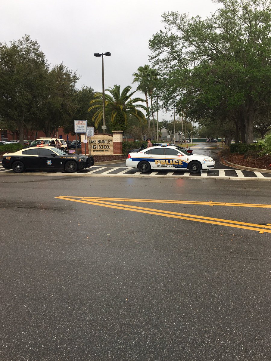 Parents already lining up for the code red at @lakebrantley. Parents say they got a call from the school about ten minutes ago.