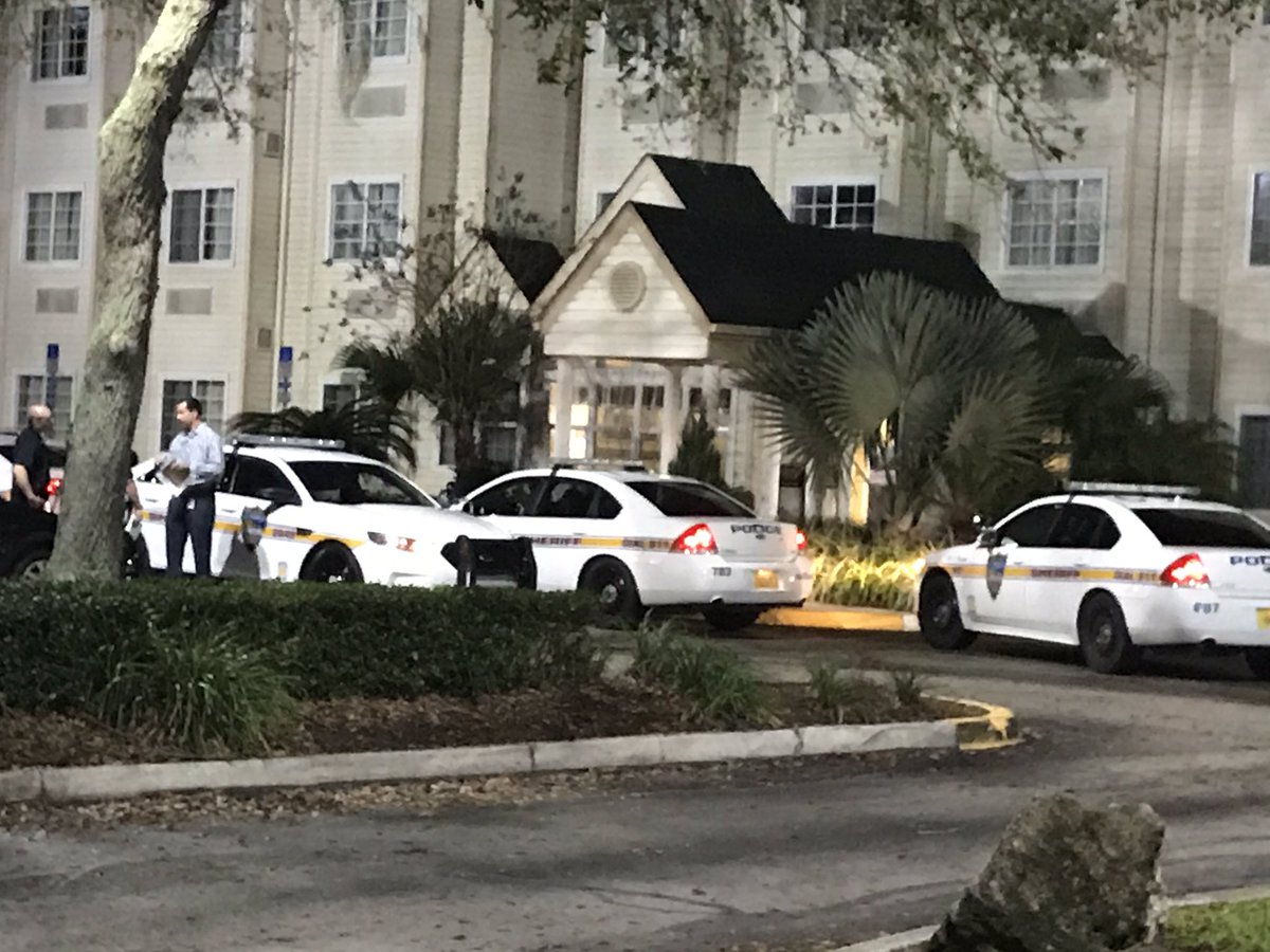 Homicide detectives with @JSOPIO on scene at the Hometown Inn & Suites after a man was shot and killed inside a hotel room just before midnight - detectives have surveillance video of some men entering the room and then leaving - looking to speak to those individuals