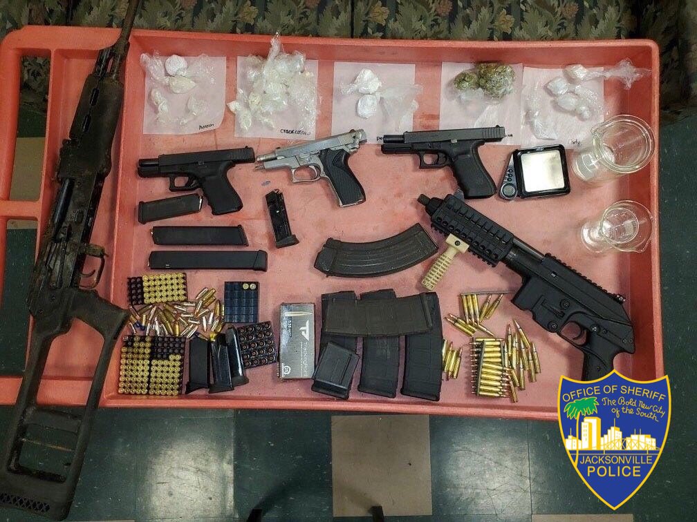 Another Knock Knock in Zone 2 by Narcotics Team 3.  35.7g Heroin  14.6g Fentanyl  96.8g Cocaine  21.2g Marijuana 5 firearms  $513 cash  Multiple high capacity magazines  8 felony arrests