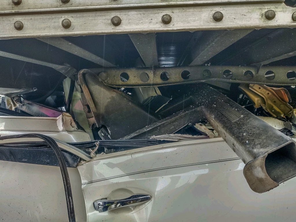 Crews are also responding to a traffic accident on I295 N at the Duval Rd exit. a car is under the back end of a semi. E34 advises one person is trapped