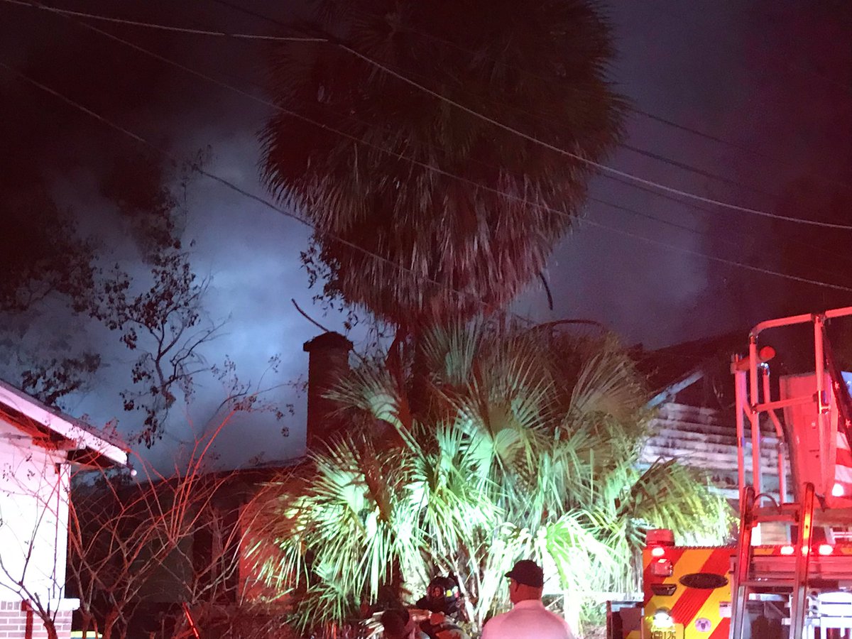 JFRDJAX working a residential fire on Rushing st - house is heavily damaged and looks like the roof has collapsed- no word in injuries 
