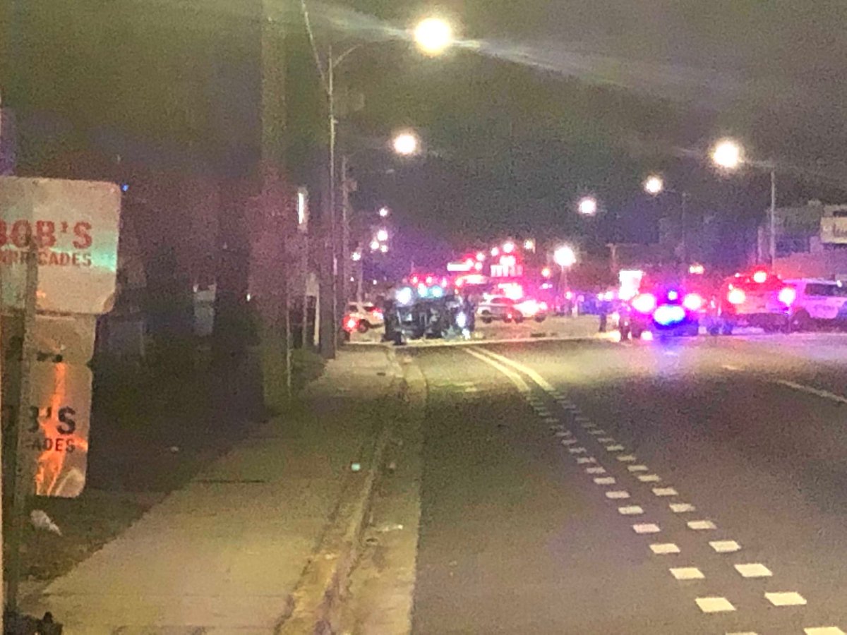 Orlando Police⁩ say W Colonial Dr between Parramore and Westmoreland closed for morning commute. One car on its side on Colonial. Unclear what caused crash.  
