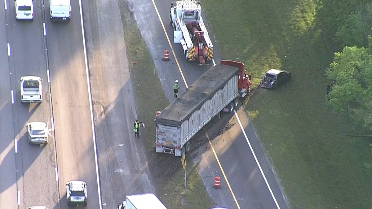 Semi crash partially blocking on ramp from NB I-75 to EB I-4. Emergency crews on scene. Delays on I-75 stretch to Causeway Blvd. 