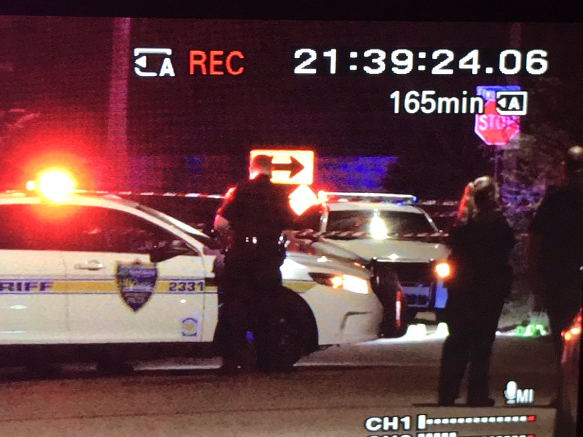 On scene of what @JSOPIO calls Ongoing Police Activity in the 400 blk of Crestwood street