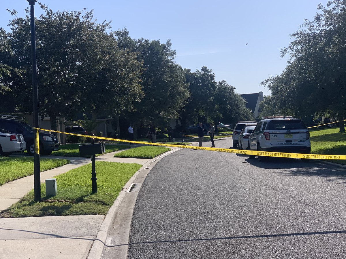 Here's a look at the area where @ccsofl is investigating in Hawksmore Dr. in Oakleaf. 