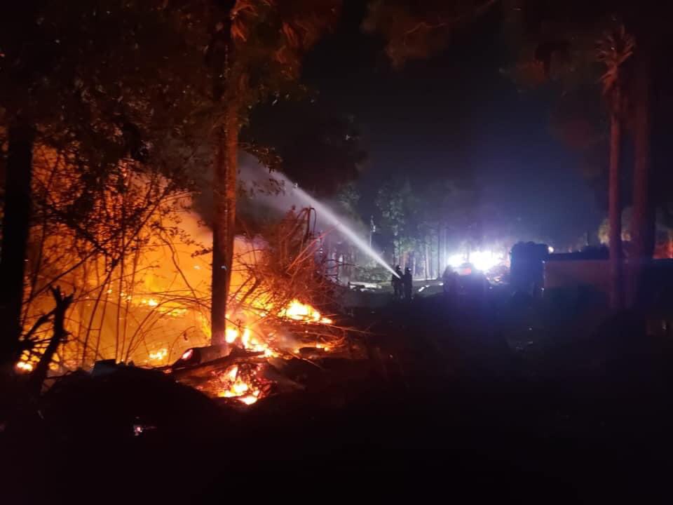 Two combined 4,000-acre brush fires are burning in Collier County this morning. Firefighters with @CityofMiamiFire snapped these pics as they help battle the blaze. The fire in Golden Gate Estates has closed parts of 75 and forced mandatory evacuations.