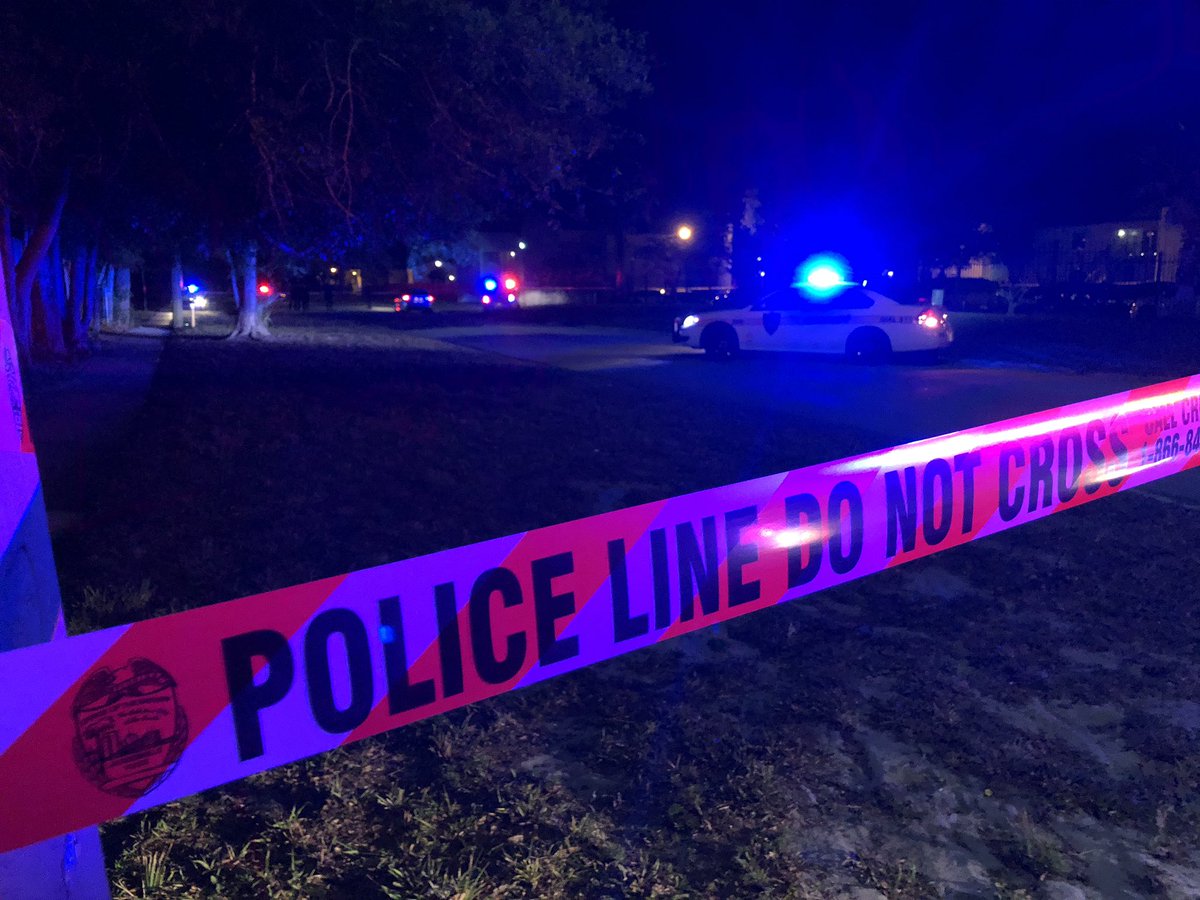 Large police presence at Beachwood Apts in Sandalwood. 