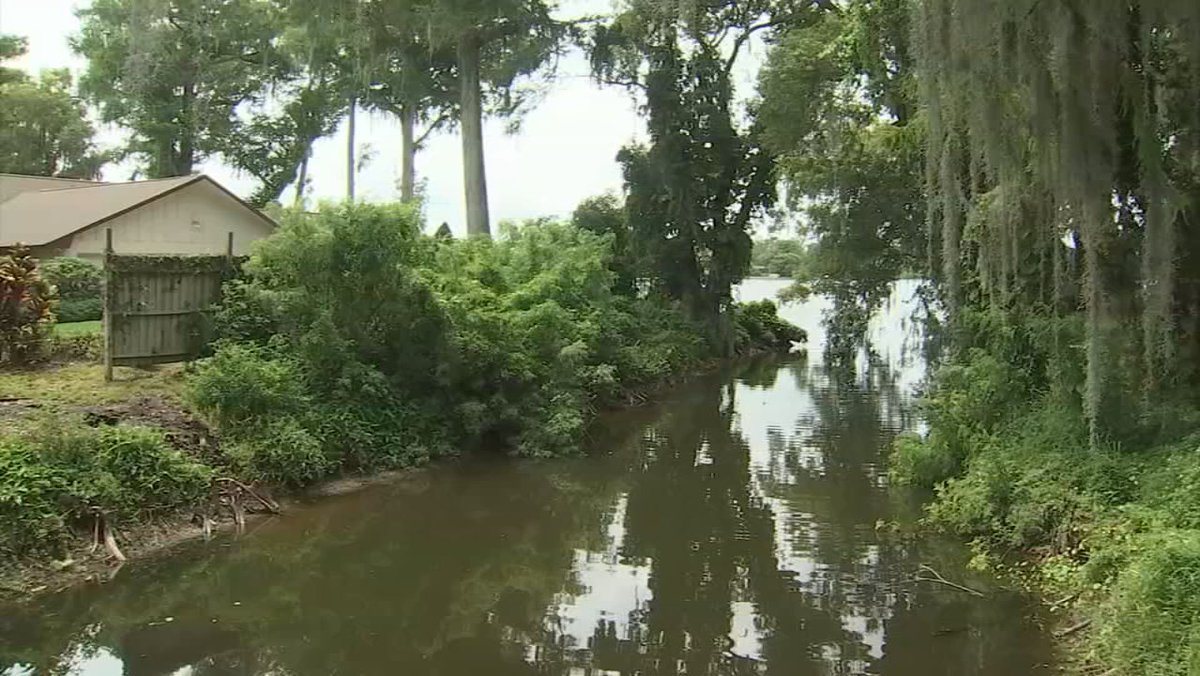Body found in lake at Orlando apartment complex. Firefighters removed the item and discovered a body. Detectives are at the scene investigating the death.