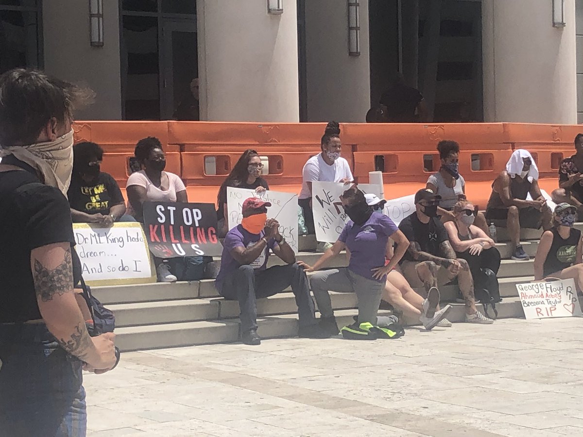 These people are outside the Duval County Courthouse asking for justice in the recent deaths of GeorgeFloyd, AhmaudArbery and BreonnaTaylor 