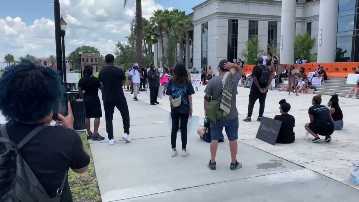 Crowd in front of Duval County Courthouse probably around ~150-200. Very peaceful.