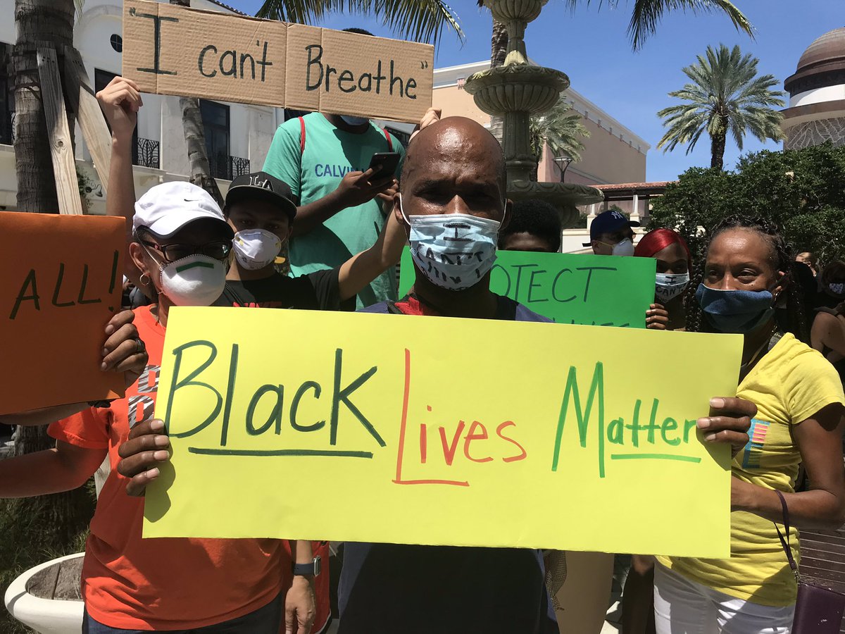 About 100 protesters are peacefully gathering at @rosemarysquare inWPB 