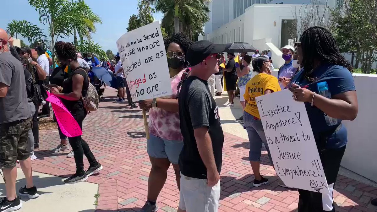 Tons of response from cars driving by the peaceful protest in Fort Pierce. 