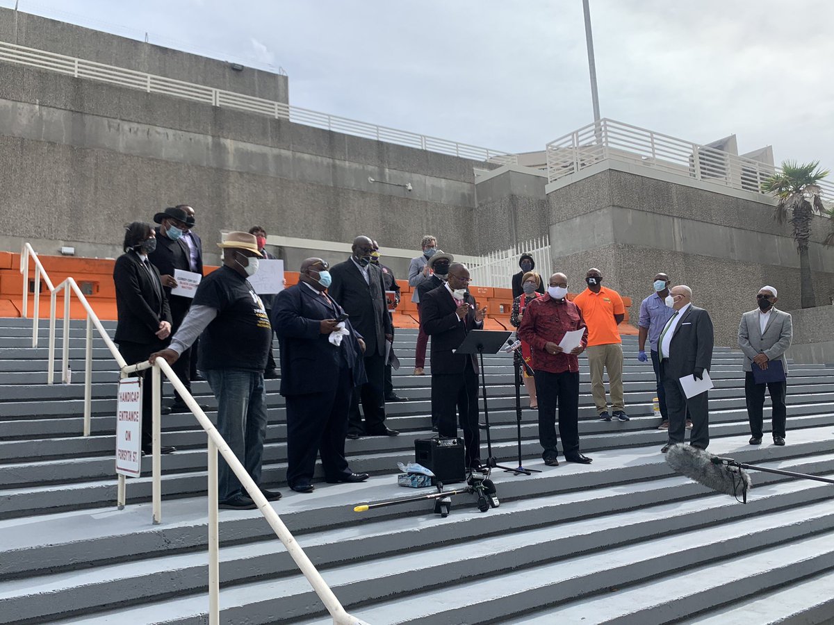 Jacksonville faith leaders are joining together for a prayer vigil demanding justice for GeorgeFloyd 