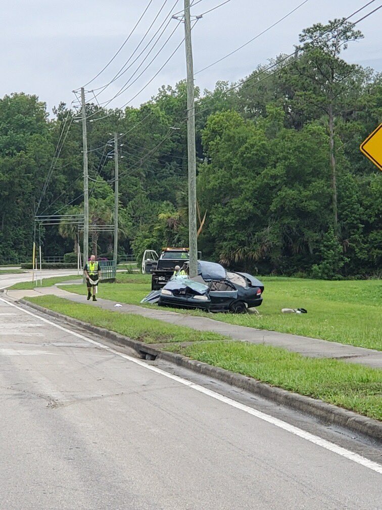 17 year old teen lost control,  southbound on Ronald Reagan Blvd. His vehicle struck a pole. Luckily he is going to survive. Teens remember to slow down. This crash was speed related. No other vehicles involved. 