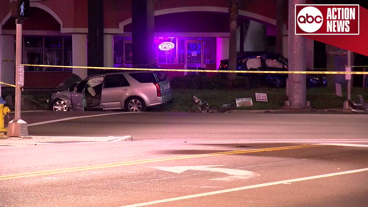 A deadly crash had part of Kennedy Blvd in Tampa closed overnight. Two cars collided at MacDill Avenue around 12:30am, killing one person.