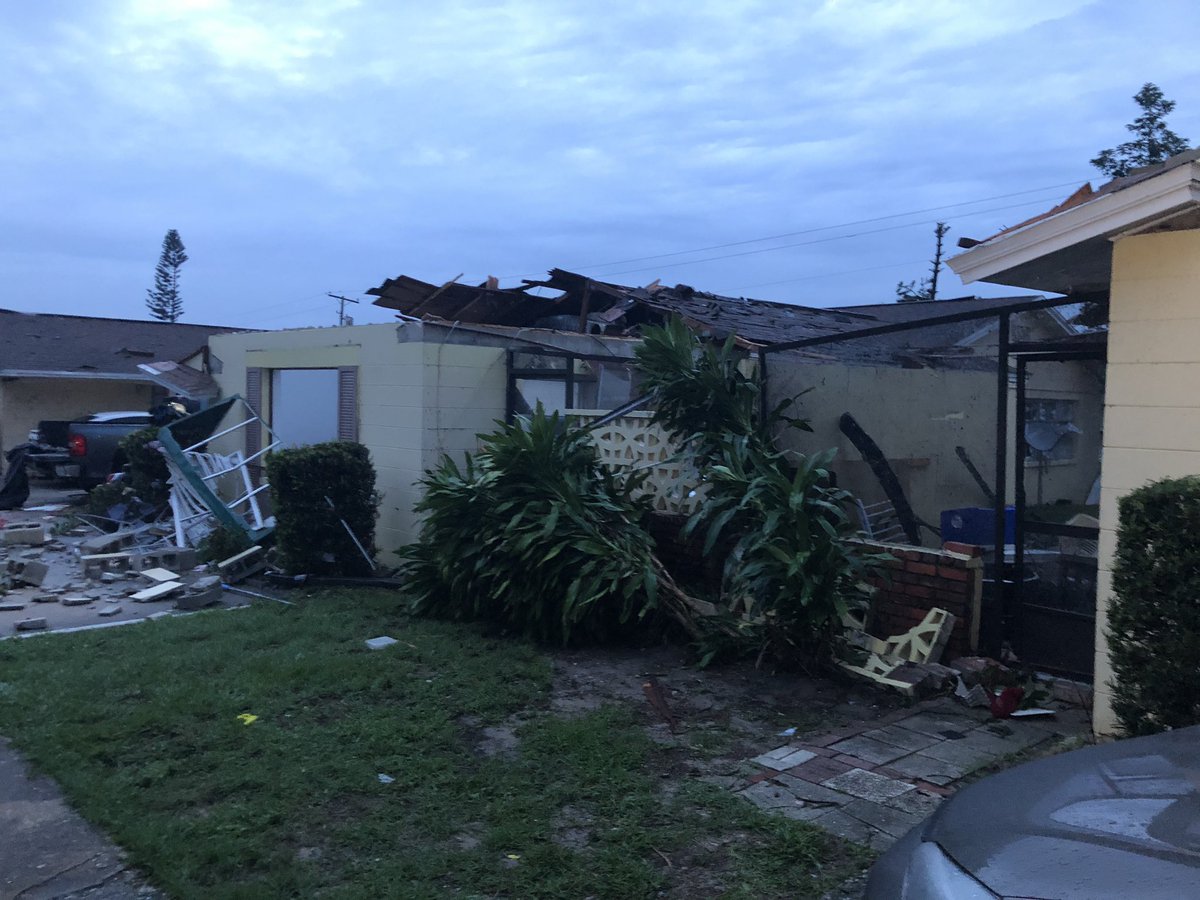 Getting a better look at the damage   that it's getting lighter out here this morning from Saturday night's tornado that came through the Fern Creek area. Neighbors tell it was scary when it passed over, sounding like a freight train 