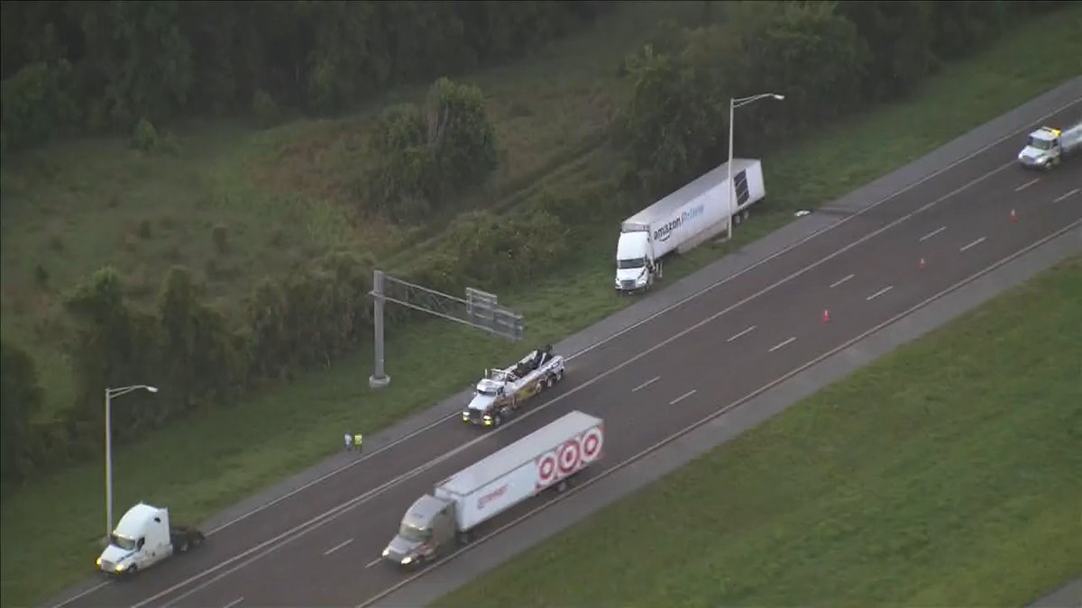 Deadly crash in Volusia county. Two NB lanes are still blocked on I-95 near SR-442. 