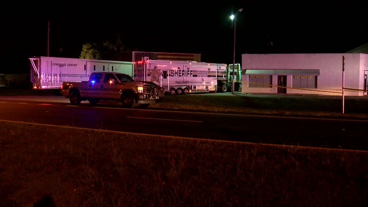 Auburndale Pd made a trafic stop of red in color sedan in the area of US-92 and Dairy Rd. Officers made contact with the passenger of the vehicle, when the passenger opened fire on the officer.