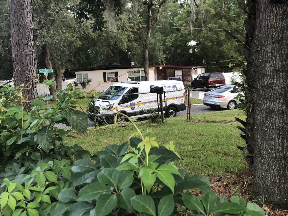 Police are working to find out what lead up to a shooting inside this home. The victim is an adult woman who is expected to be ok. There was a young child inside the home when shots were fired