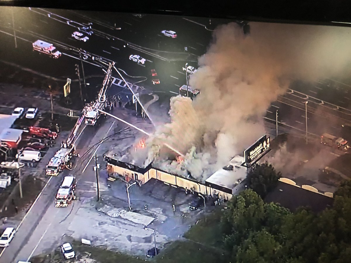 Fire at Icon Gentlemen's Club at the Pasco-Hernando County line. Seeing some lanes closed on US 19 NB as well. 