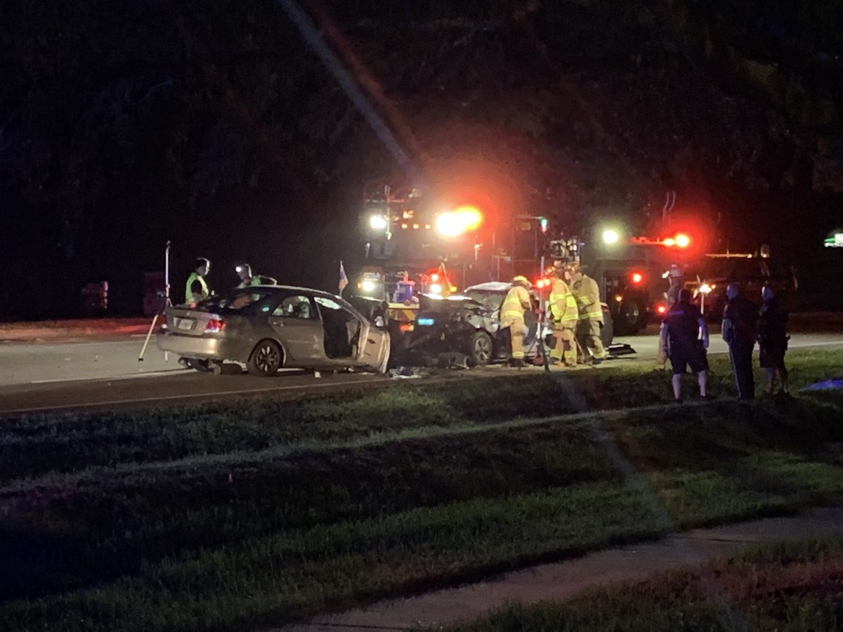 SARASOTA: FHP investigating overnight fatal crash on University Pkwy at Tuttle Ave. 2 WB lanes of University are closed, however 1 lane is open, and Tuttle is open